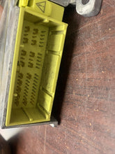 Load image into Gallery viewer, TOYOTA SIENNA AIRBAG CONTROL MODULE P/N 8917008120 (P)