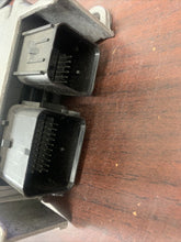 Load image into Gallery viewer, PONTIAC G8 AIRBAG CONTROL MOUDULE P/N 92218790 (P)