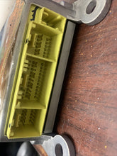 Load image into Gallery viewer, NISSAN TITAN AIRBAG CONTROL MODULE P/N 28556ZH31A (P)