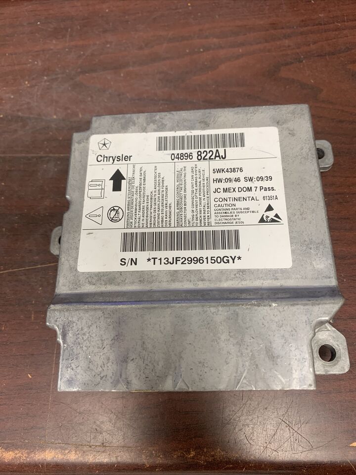 JEEP, DODGE & CHRYSLER AIRBAG CONTROL MODULE P/N 04896822AJ (P)