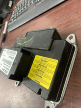 Load image into Gallery viewer, VOLVO V50 AIRBAG CONTROL MODULE P/N 30773786 (P)