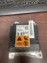Load image into Gallery viewer, NISSAN VERSA AIRBAG CONTROL MODULE P/N 988205EE0A (P)