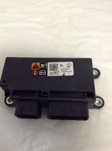 Load image into Gallery viewer, Chevrolet Silverado Airbag Control Module 13512417 (P)