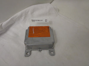 Infiniti Qx56 Airbag CONTROL Module P/N 988207S706 (P)