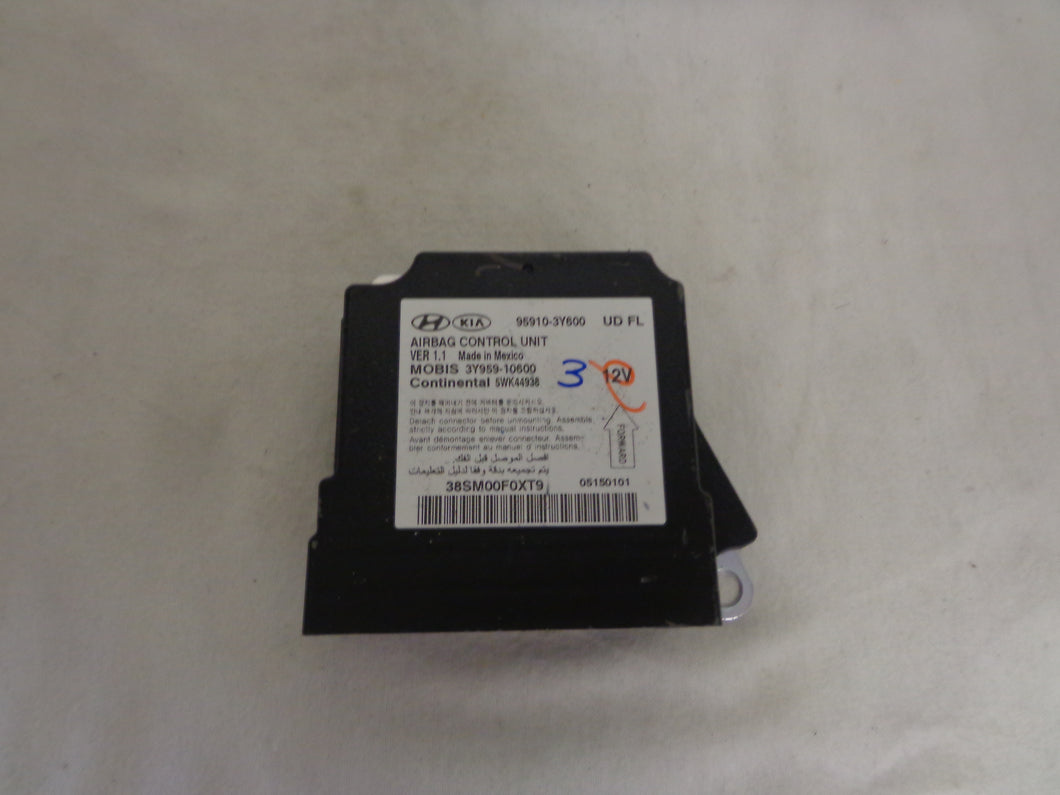 HYUNDAI ELANTRA AIRBAG CONTROL MODULE PN: 95910-3Y600 (P)