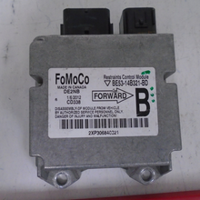 Load image into Gallery viewer, Ford Fusion AIRBAG Control Module BE5314B321BD (P)