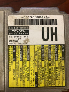 TOYOTA SIENNA AIRBAG MODULE P/N 8917008150 (P)