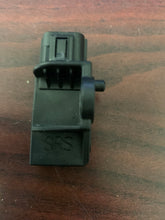 Load image into Gallery viewer, Honda SRS AIRBAG IMPACT SIDE SENSOR PN:77970-TR0-A111-M1